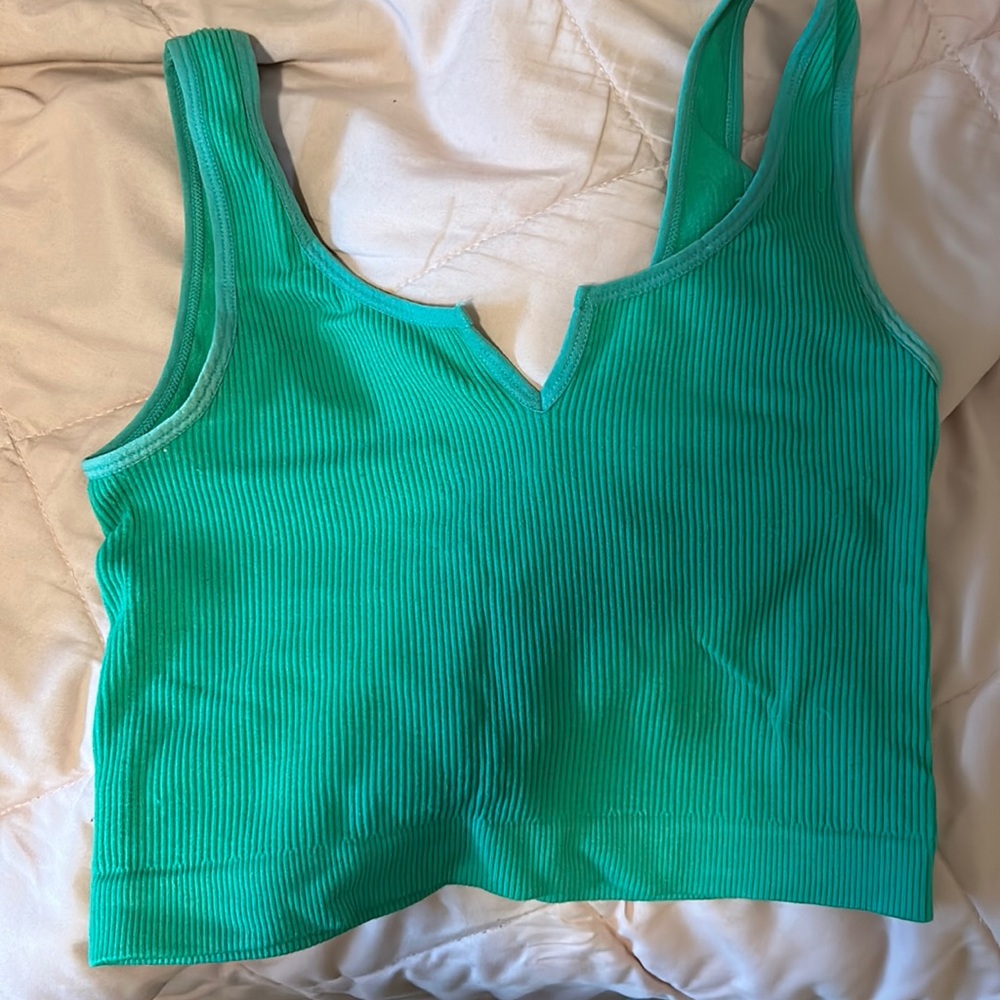Green cropped tank top size small